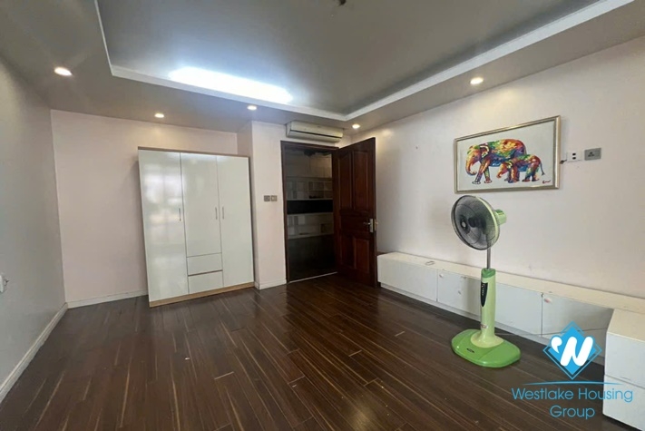 Beautiful house with 4 bedrooms for rent in Dang Thai Mai, near the lake .